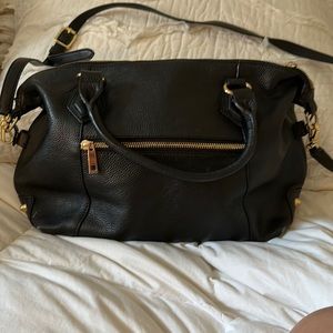 Ora Delphne  leather purses long arm trap shirt handles excellent condition